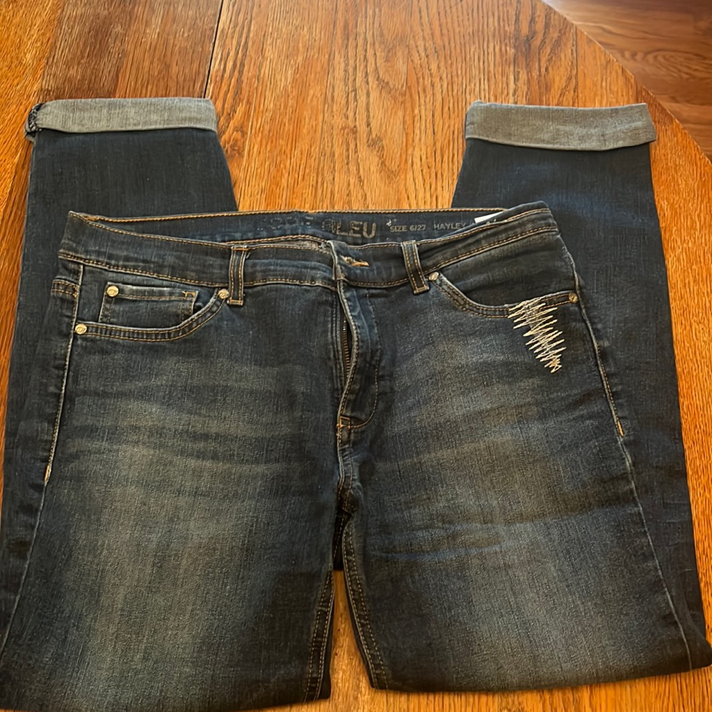 Code Bleu Cropped Jeans